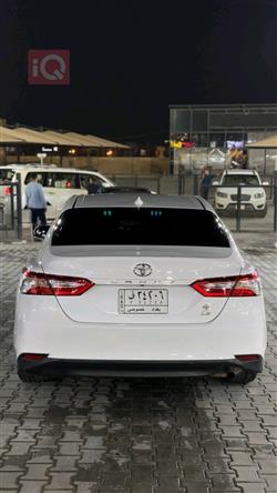 تۆیۆتا کامری